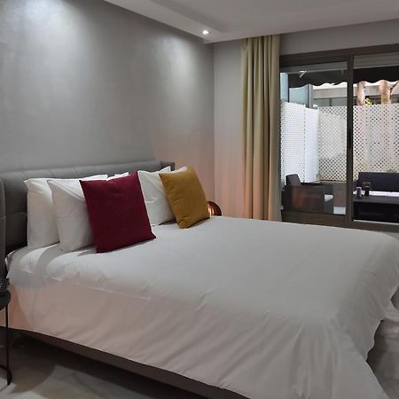 Le Yacht Suites Hotel Casablanca Esterno foto