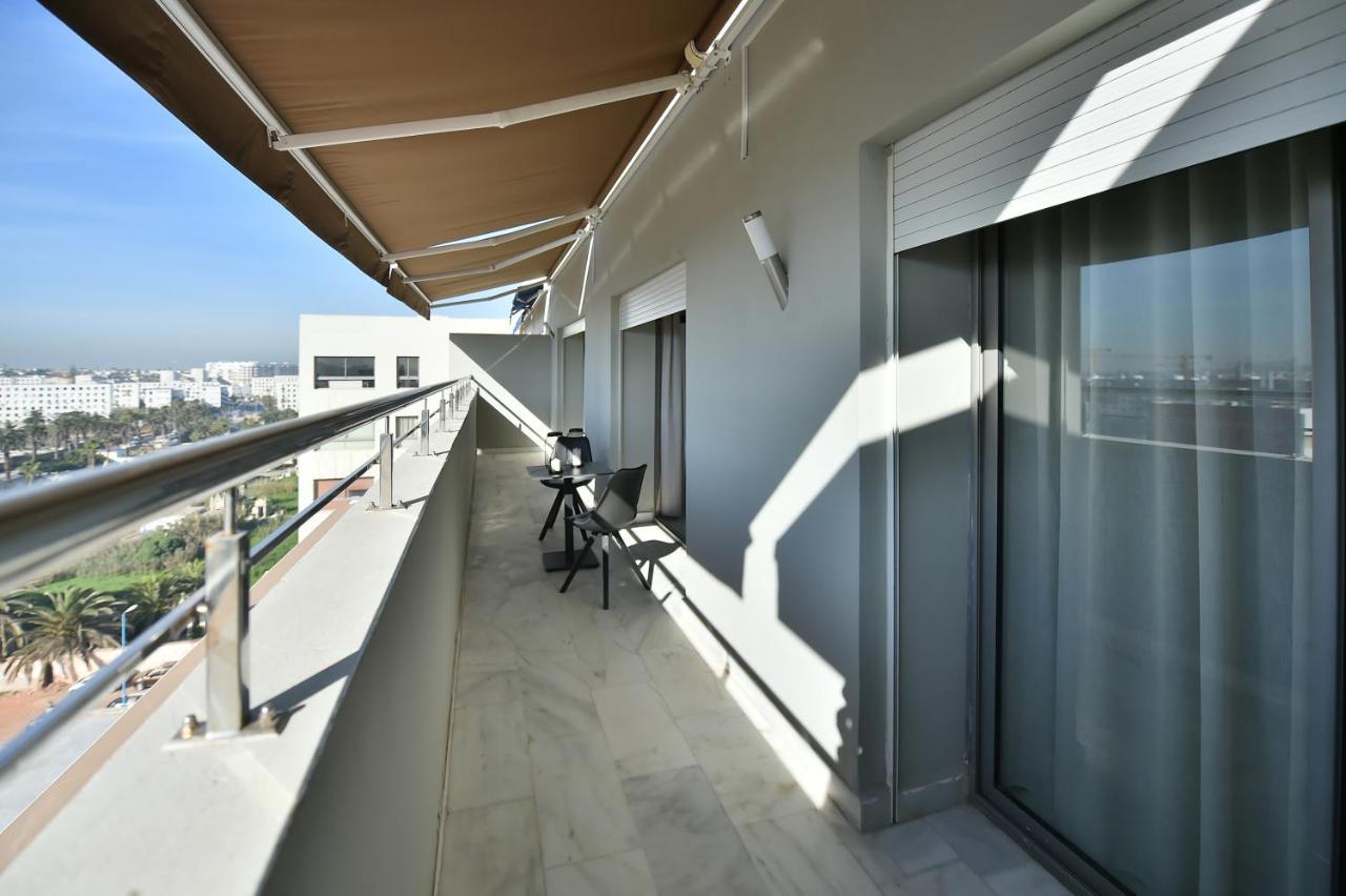 Le Yacht Suites Hotel Casablanca Esterno foto